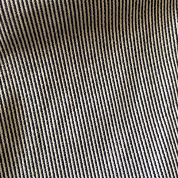 Rafaella blue/white striped Capris. Size 10 - Picture 6 of 7